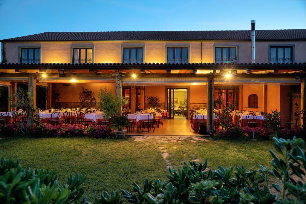 Agriturismo Biologico Corte Aragonese Santa Maria di Licodia Exteriör bild