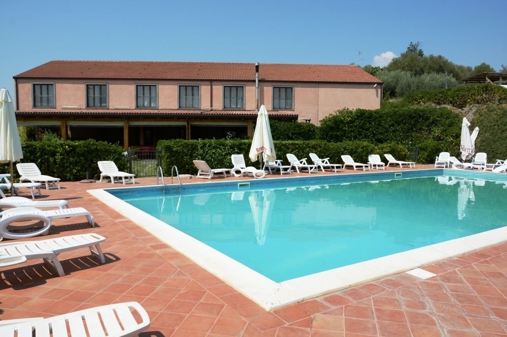 Agriturismo Biologico Corte Aragonese Santa Maria di Licodia Exteriör bild