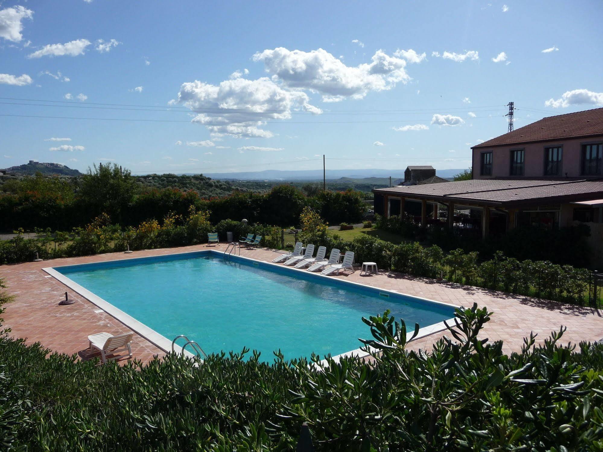 Agriturismo Biologico Corte Aragonese Santa Maria di Licodia Exteriör bild