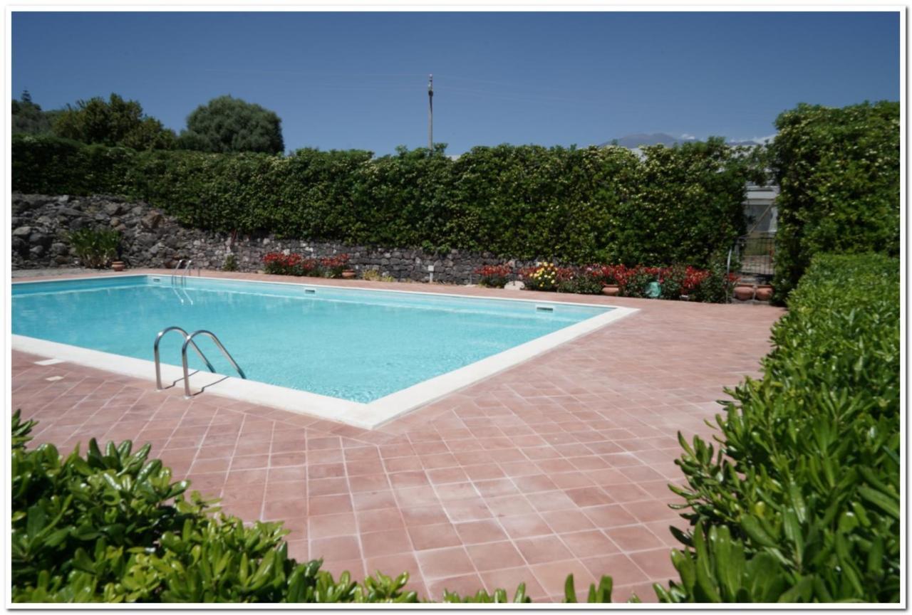 Agriturismo Biologico Corte Aragonese Santa Maria di Licodia Exteriör bild